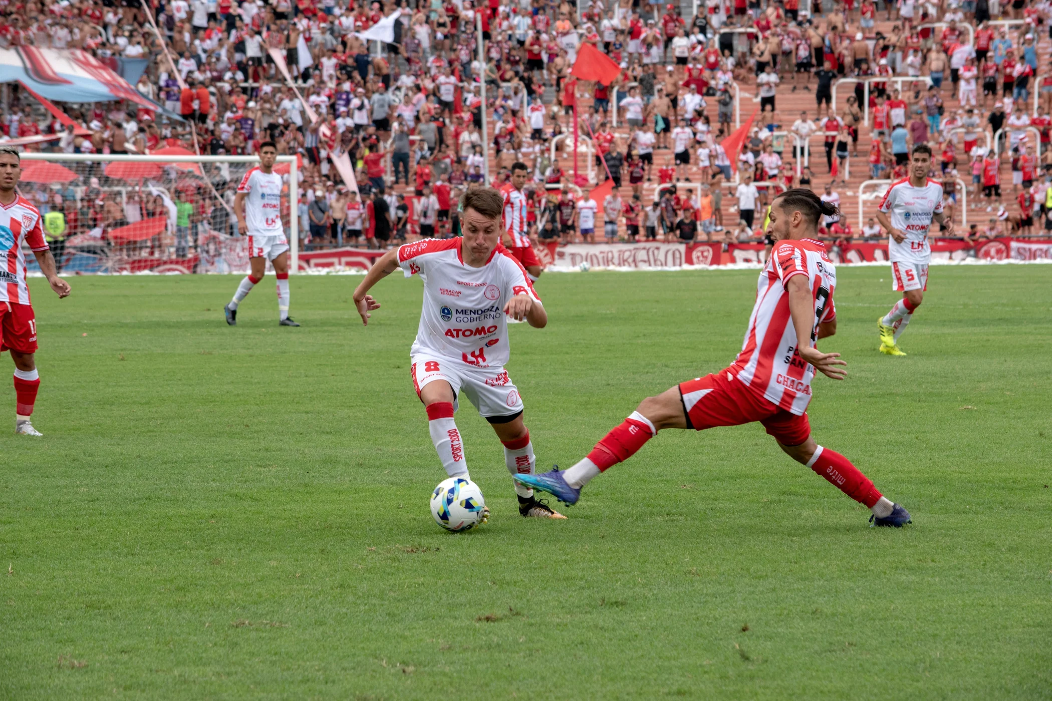 Jogo de futebol competitivo